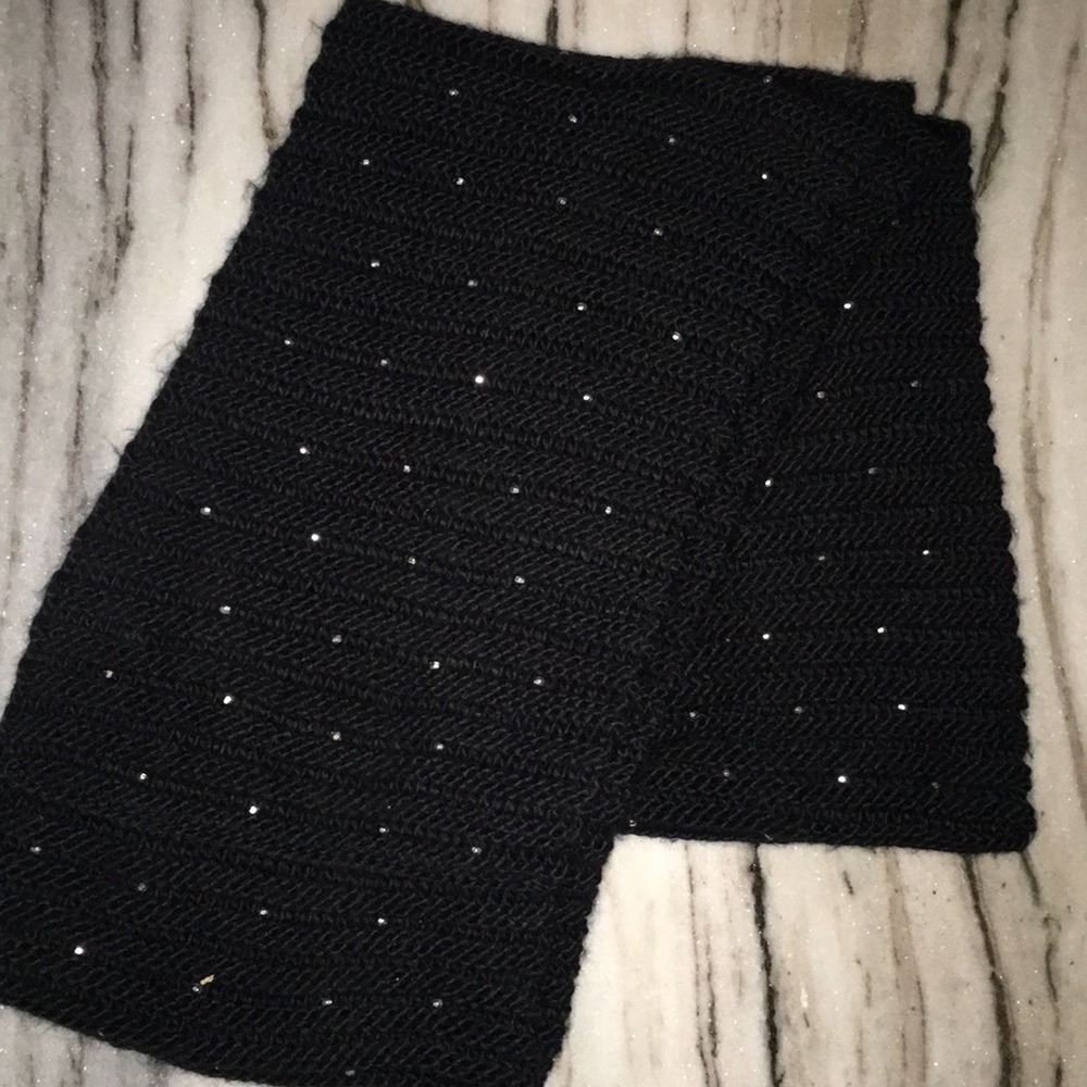 Black silver stud scarf